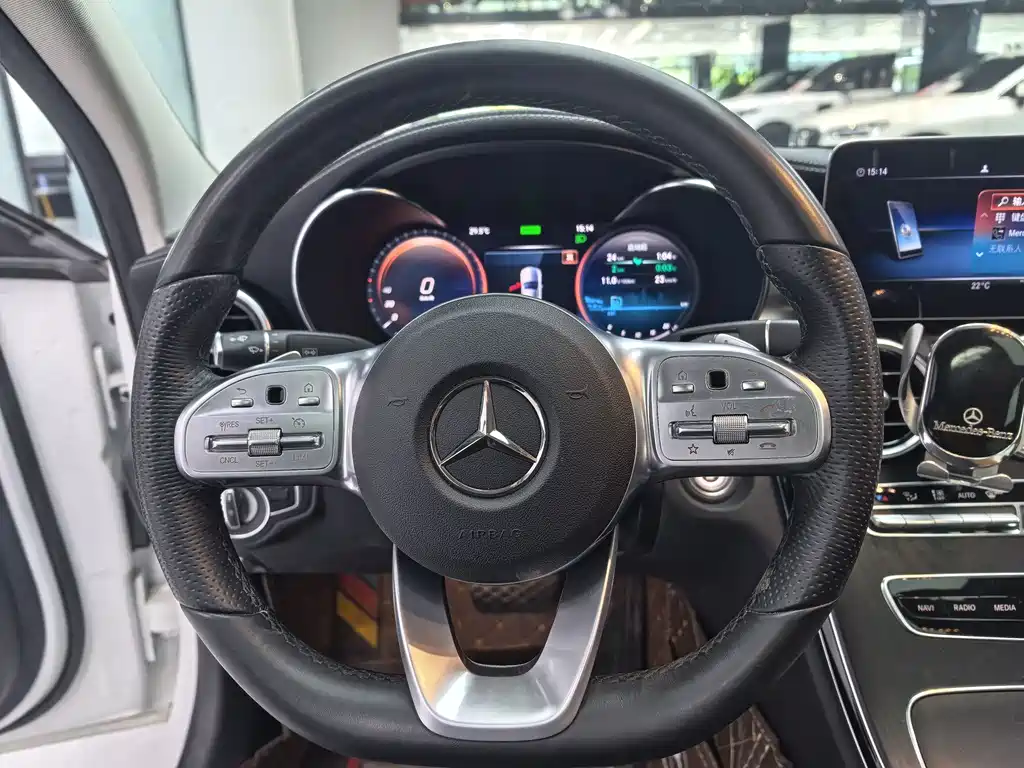 Mercedes-Benz C-Class 2021 — фото 18