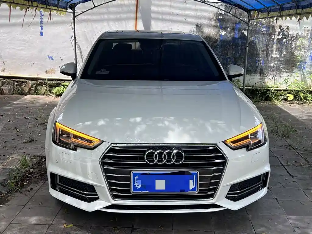 Audi A4L 2019