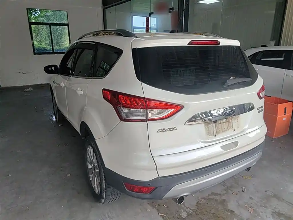 Ford Kuga 2015 — фото 5