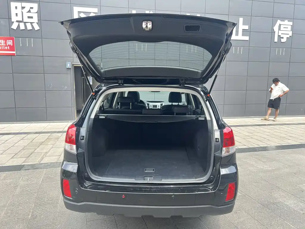 Subaru Outback 2012 — фото 10