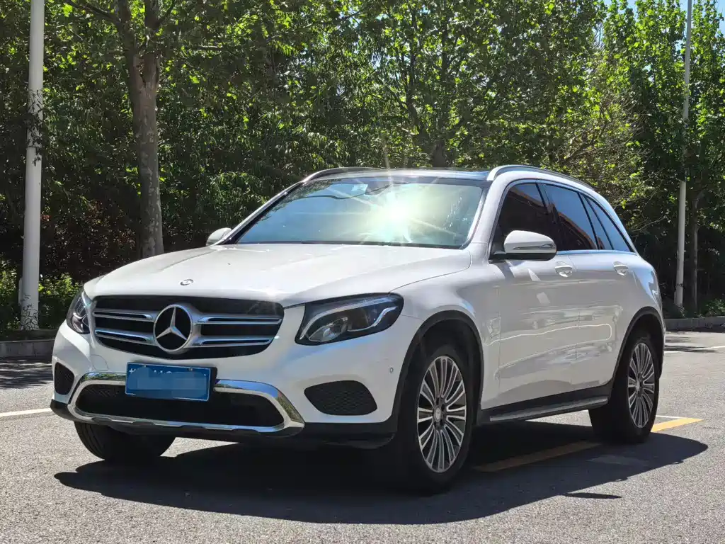 Mercedes-Benz GLC 2017 — фото 1