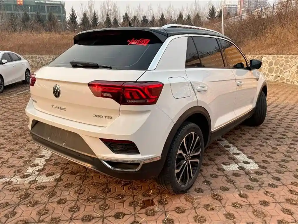 Volkswagen T-Roc 2022 — фото 5