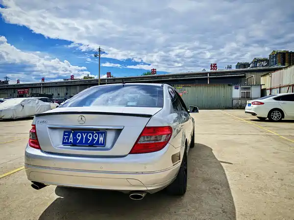 Mercedes-Benz C-Class 2010
