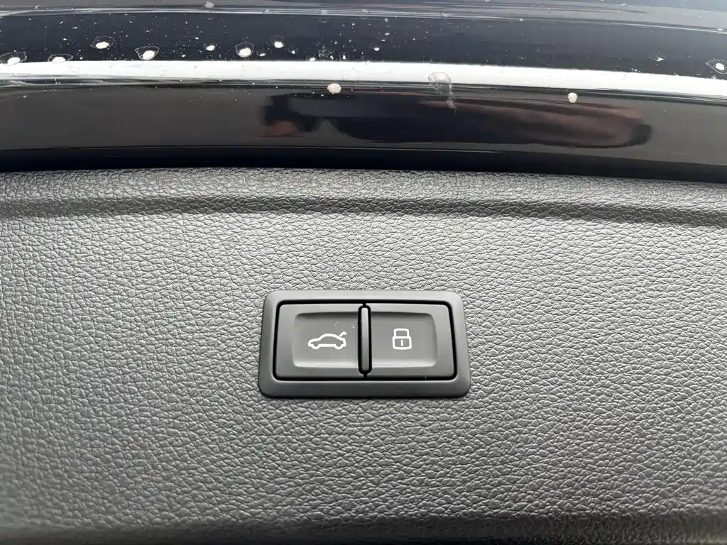 Audi Q5L 2023 — фото 29