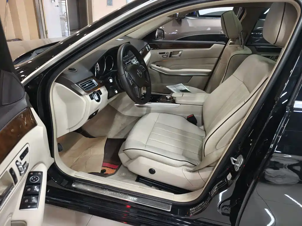 Mercedes-Benz E-Class 2015