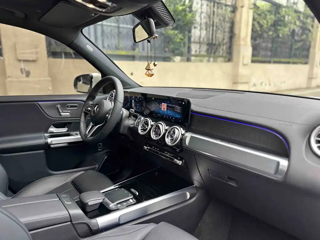 Mercedes-Benz GLB 2021 — фото 13