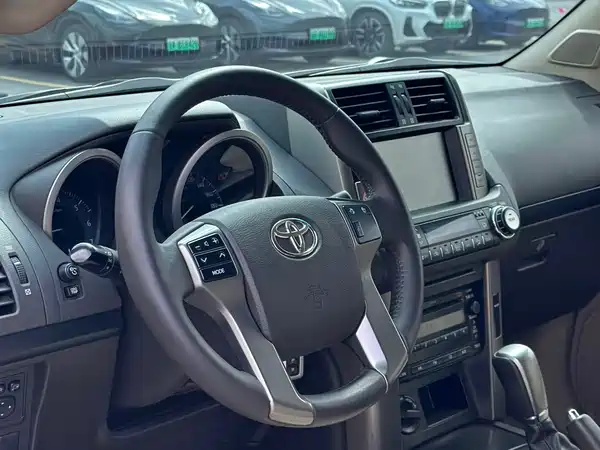 Toyota Prado 2010