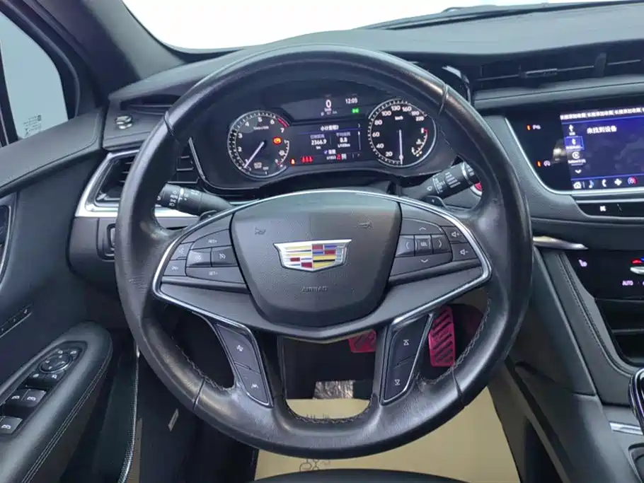 Cadillac XT5 2022 — фото 15