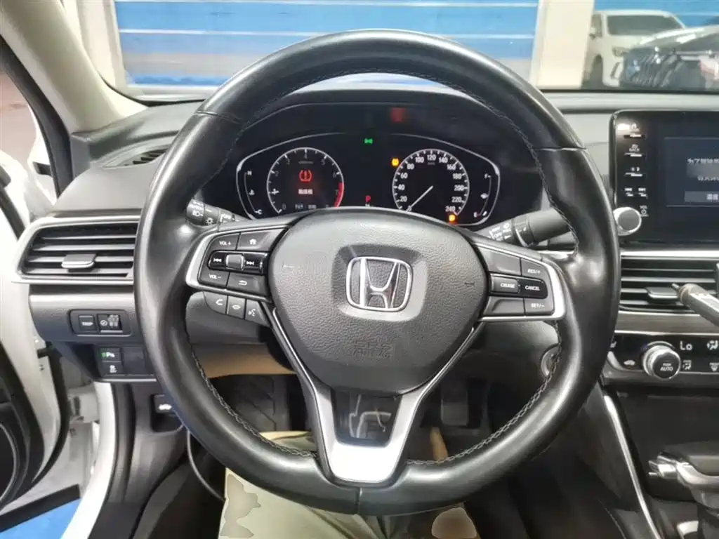 Honda Accord 2021 — фото 11