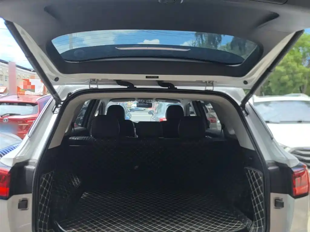 Roewe RX5 MAX 2021 — фото 19