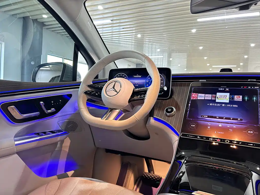 Mercedes-Benz EQE SUV 2024 — фото 17
