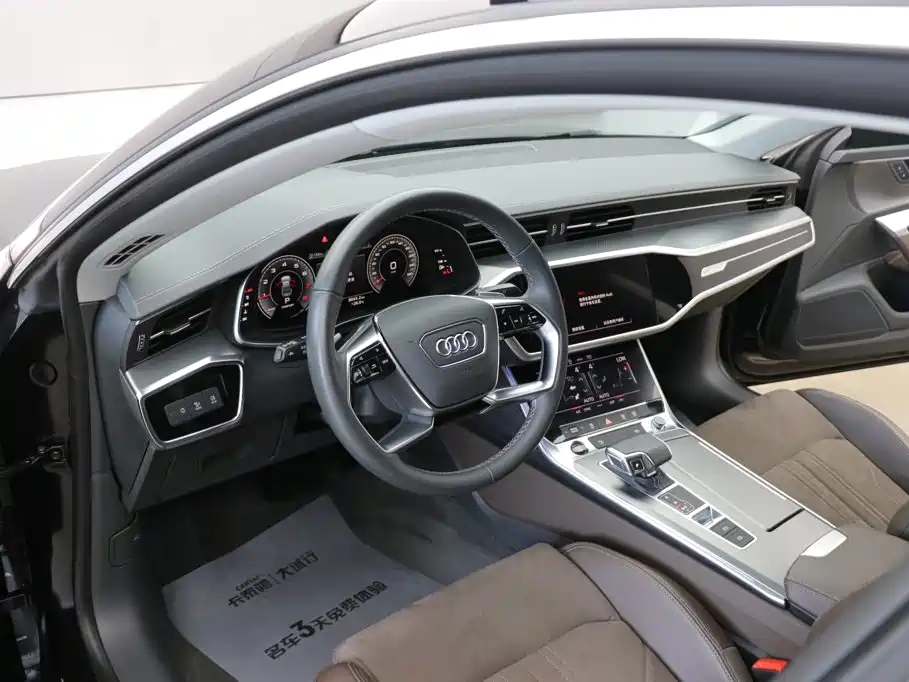Audi A7L 2024 — фото 13