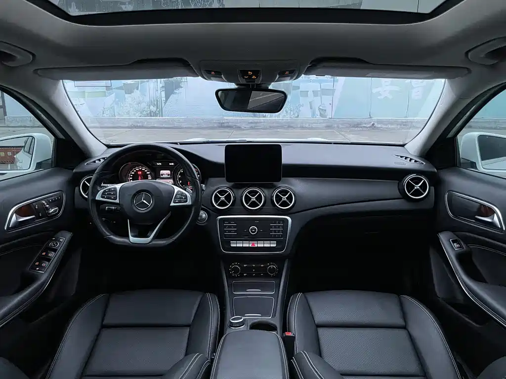 Mercedes-Benz GLA 2019 — фото 16