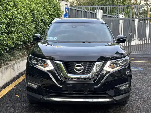 Nissan X-Trail 2025