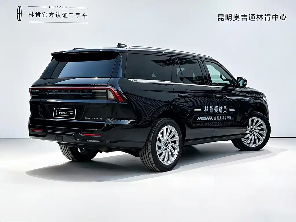 Lincoln Navigator 2025 — фото 4