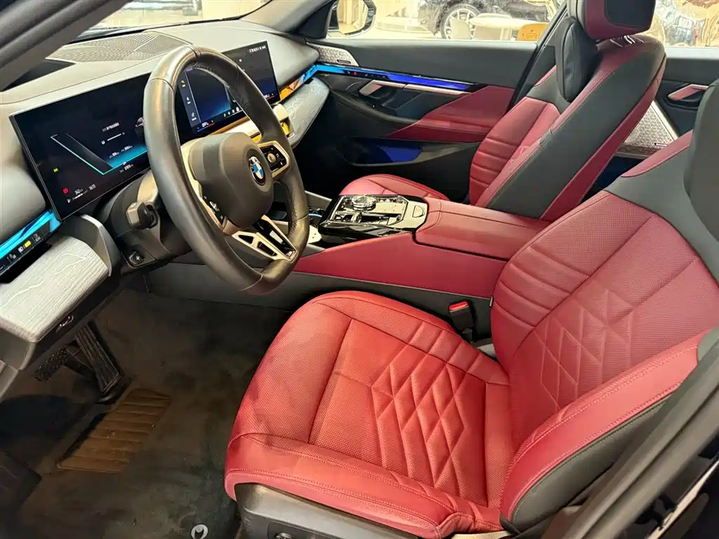 BMW 5 Series 2025