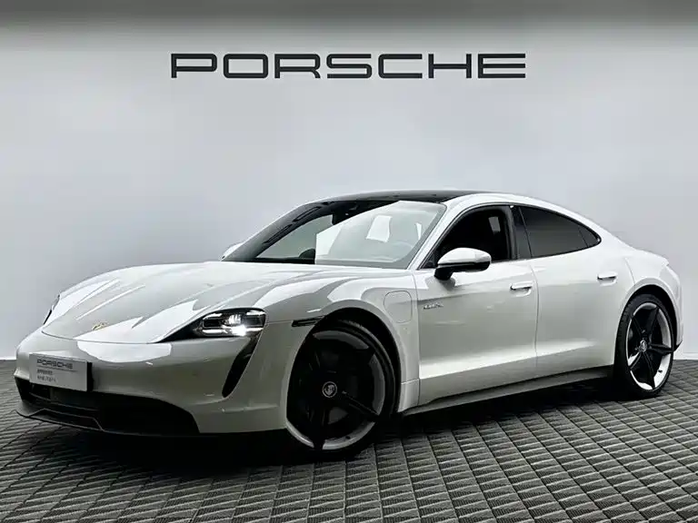 Porsche Taycan 2023 — фото 1