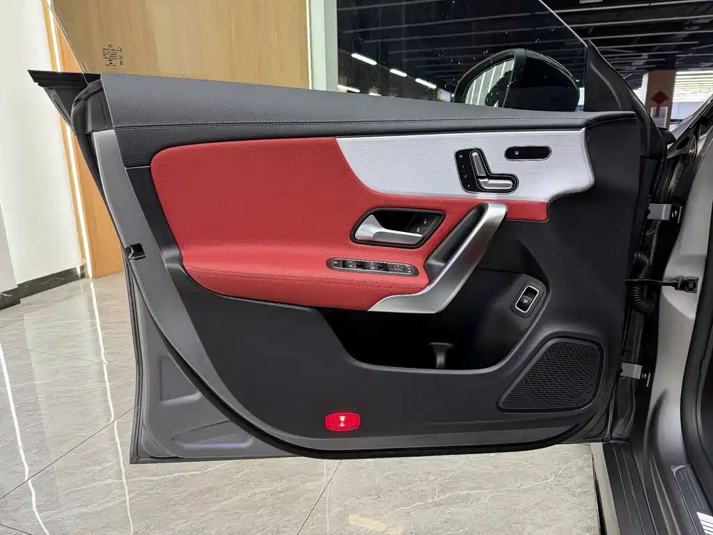 Mercedes-Benz CLA AMG 2021 — фото 14
