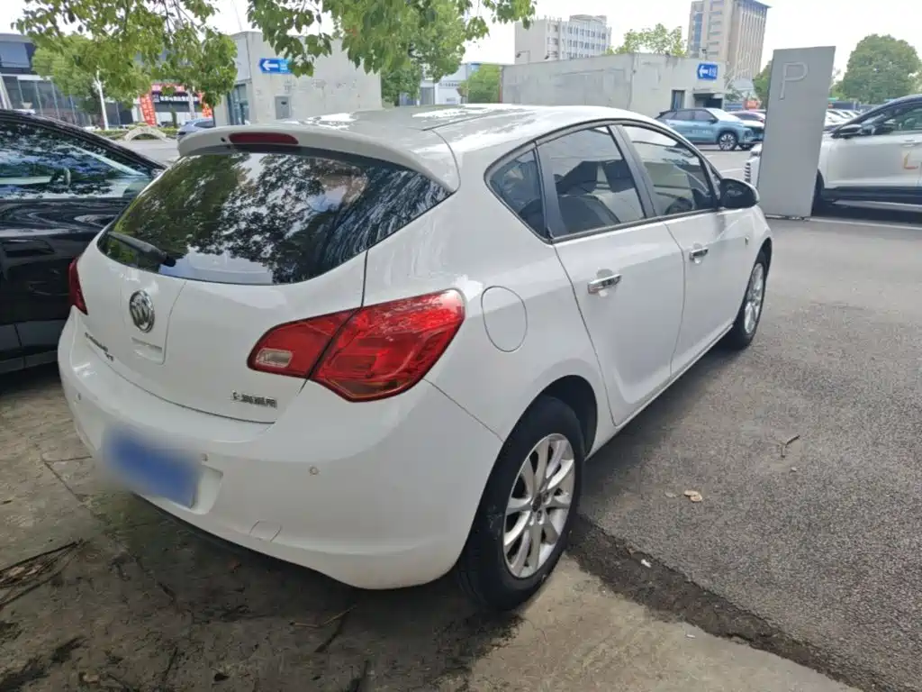 Buick Excelle 2015