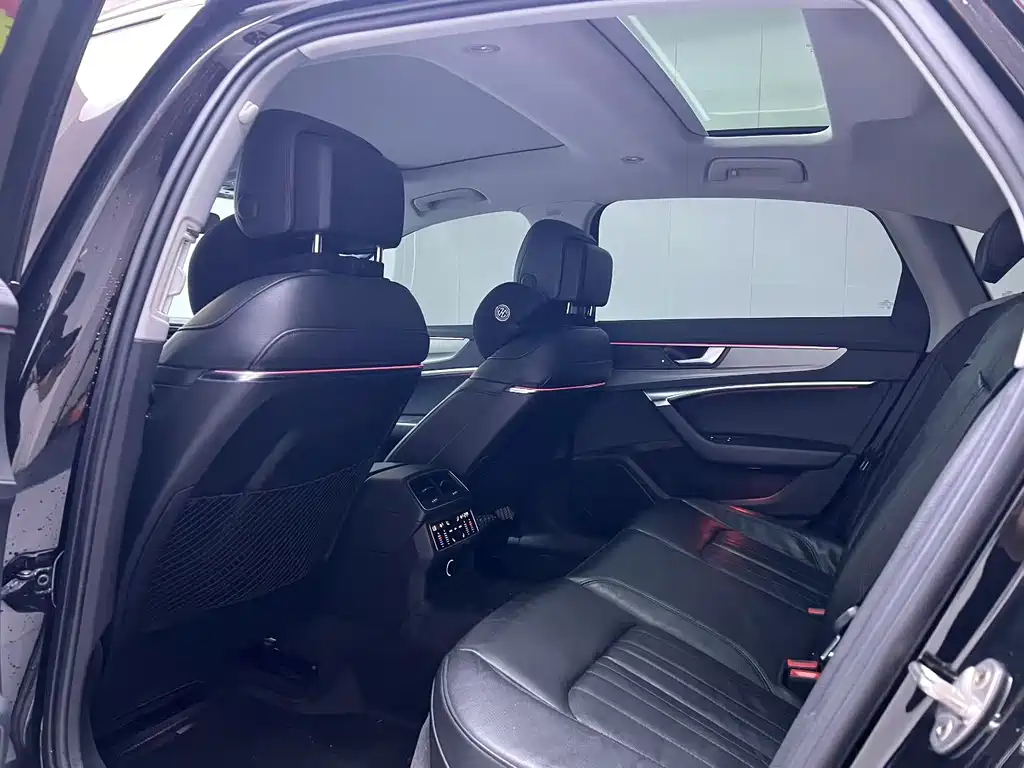 Audi A6L 2022