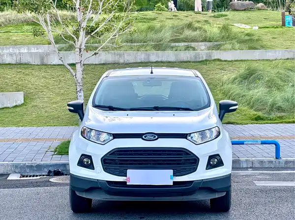 Ford EcoSport 2015