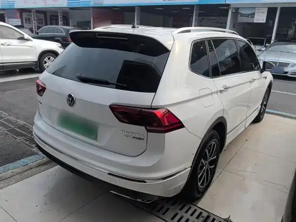 Volkswagen Tiguan L Plug-In Hybrid 2019