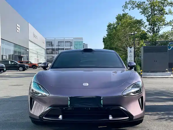 Xiaomi SU7 2025