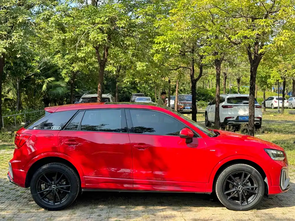 Audi Q2L 2022
