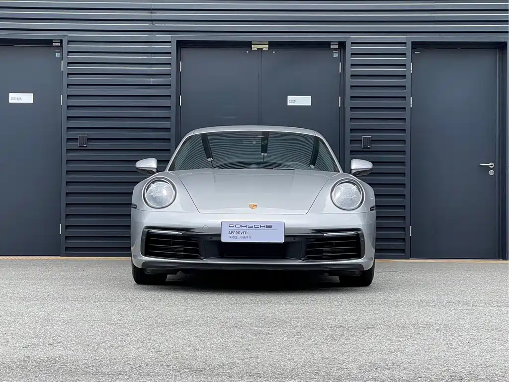 Porsche 911 2023 — фото 3