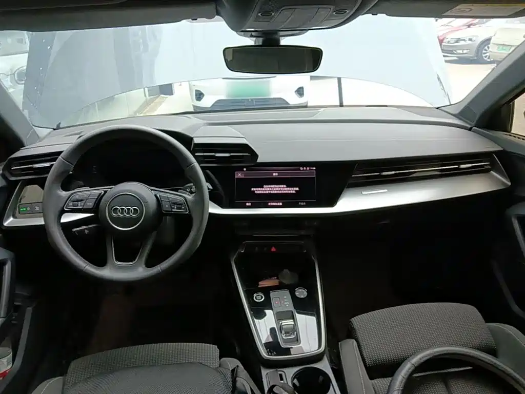 Audi A3 2021 — фото 10