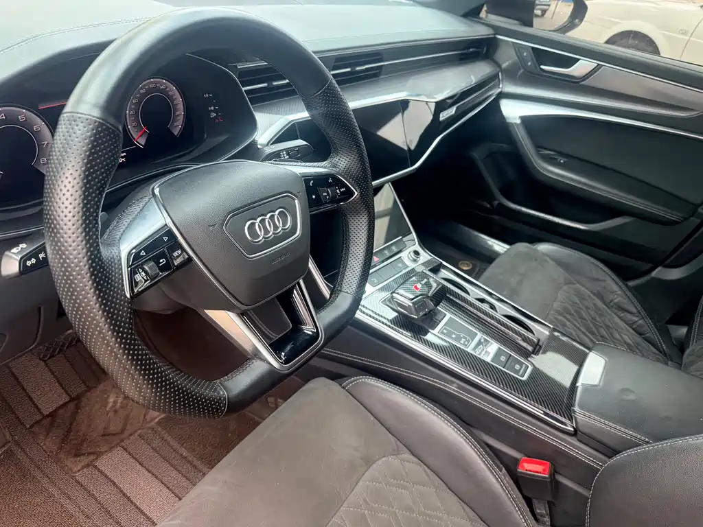 Audi A6L 2021