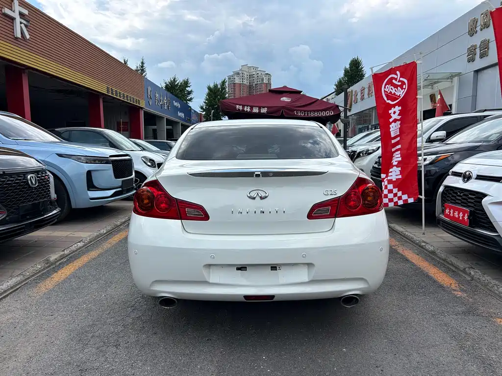 Infiniti G 2013