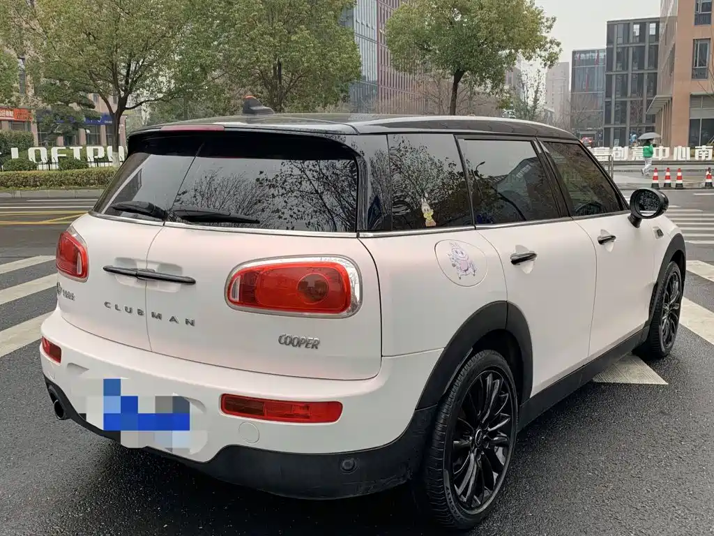 MINI Clubman 2017 — фото 11