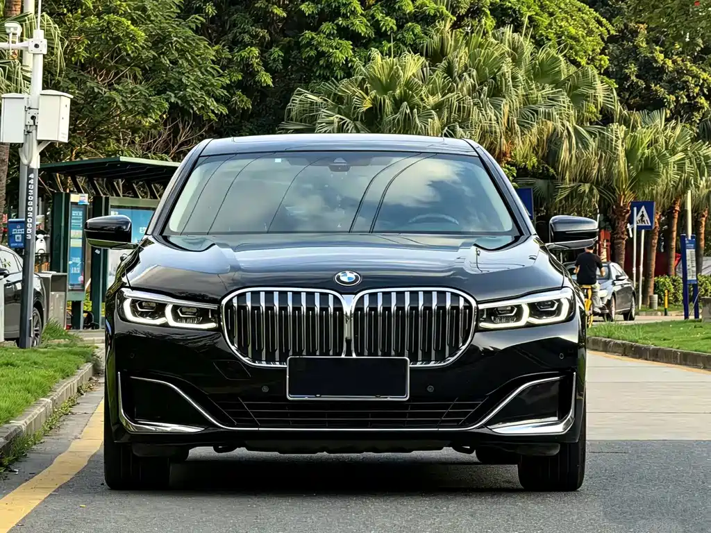 BMW 7 Series 2020 — фото 3