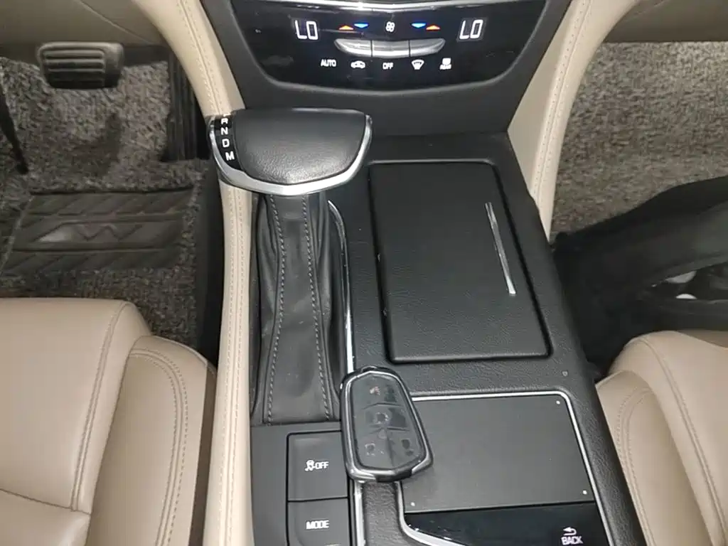 Cadillac CT6 2017 — фото 14