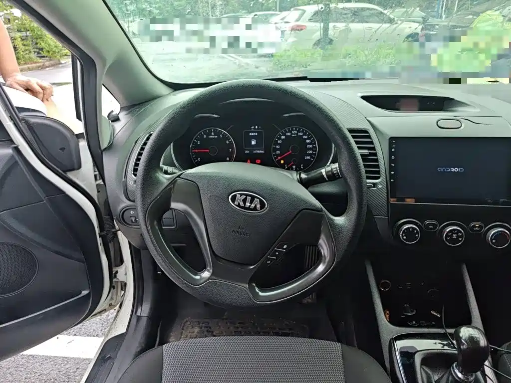 Kia K3 2016