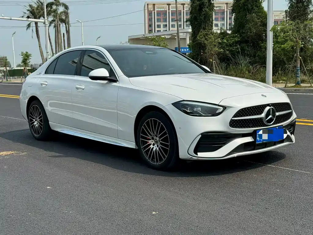 Mercedes-Benz C-Class 2023 — фото 3