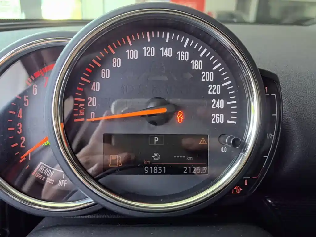 MINI Clubman 2018 — фото 12