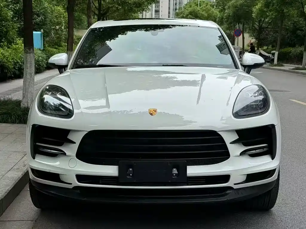 Porsche Macan 2021