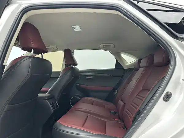 Lexus NX 2021