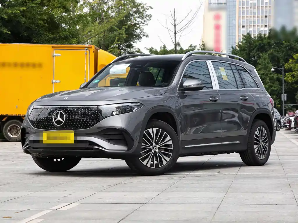 Mercedes-Benz EQB 2025