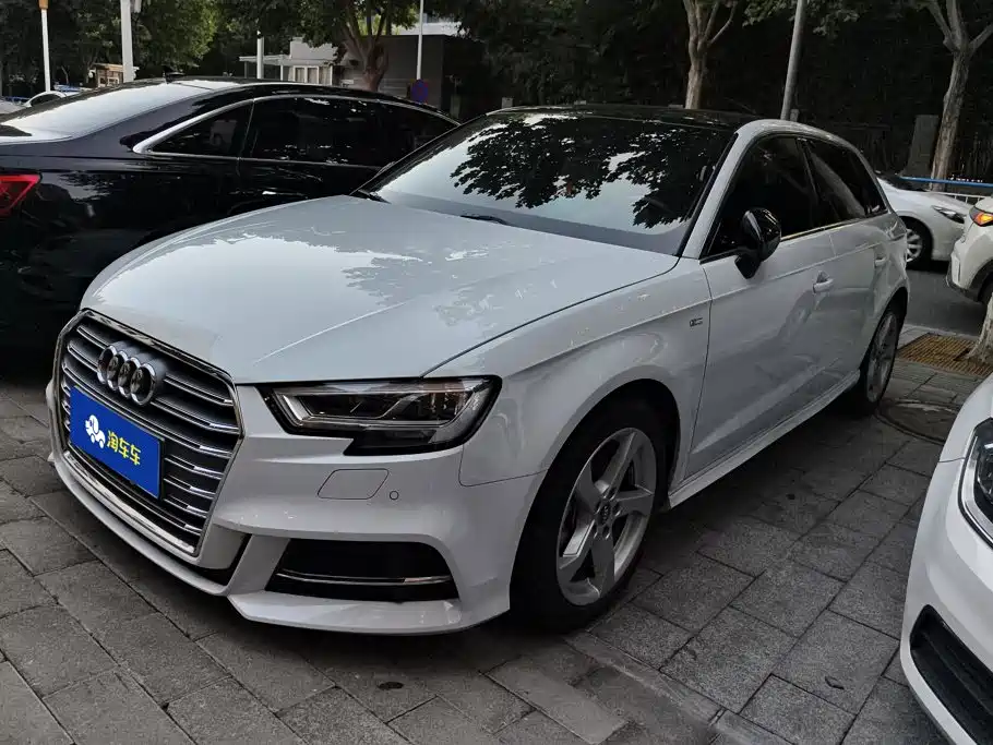 Audi A3 2020 — фото 1