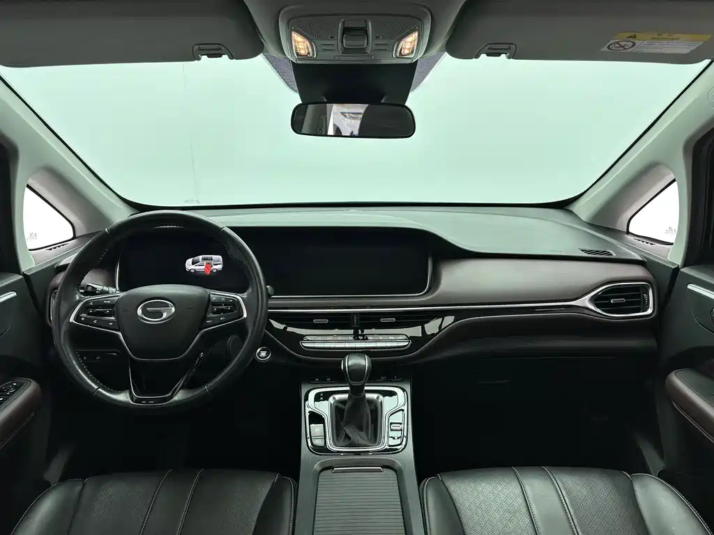 GAC Trumpchi M6 2022 — фото 7