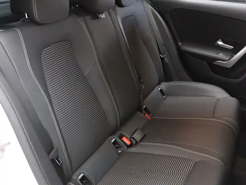 Mercedes-Benz A-Class 2020 — фото 17