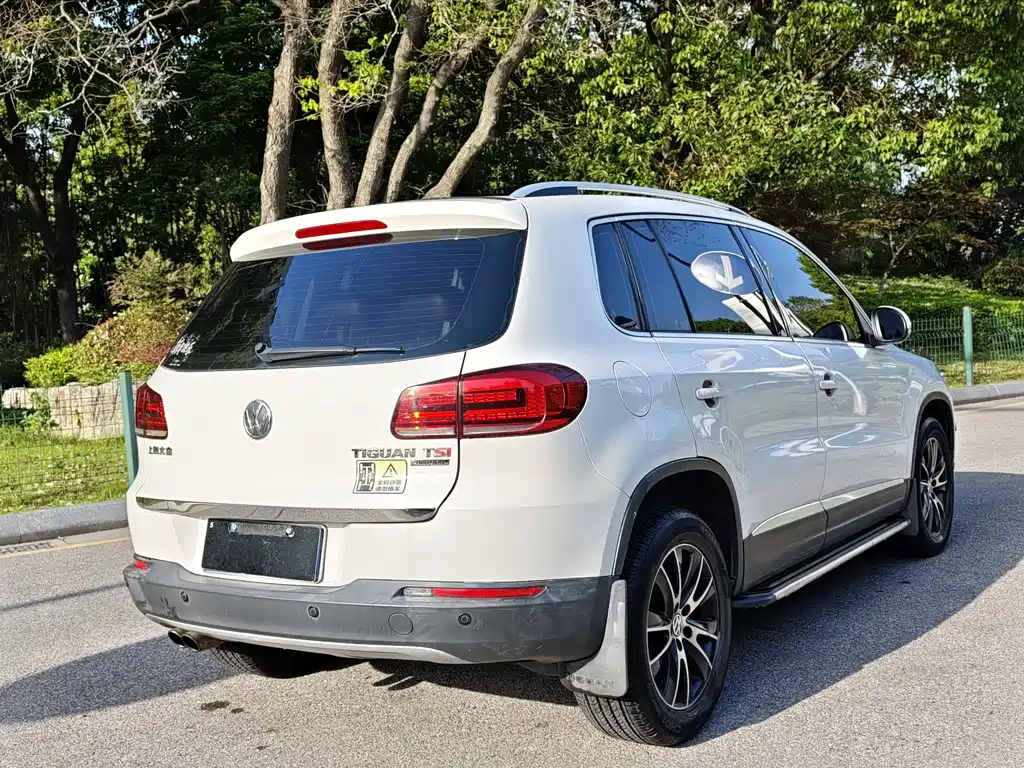 Volkswagen Tiguan 2013 — фото 6