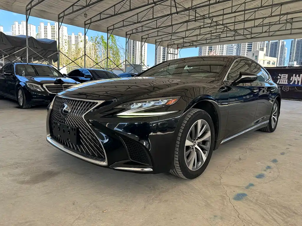 Lexus LS 2018