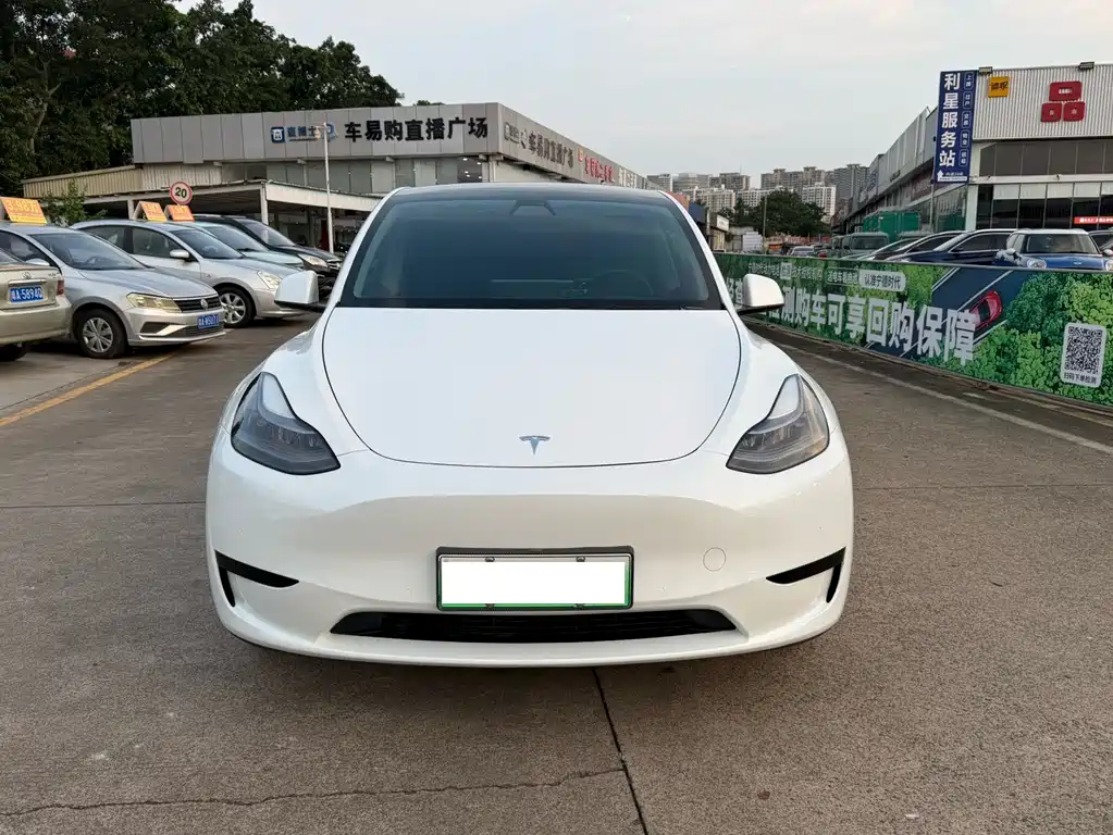Tesla Model Y 2022 — фото 2