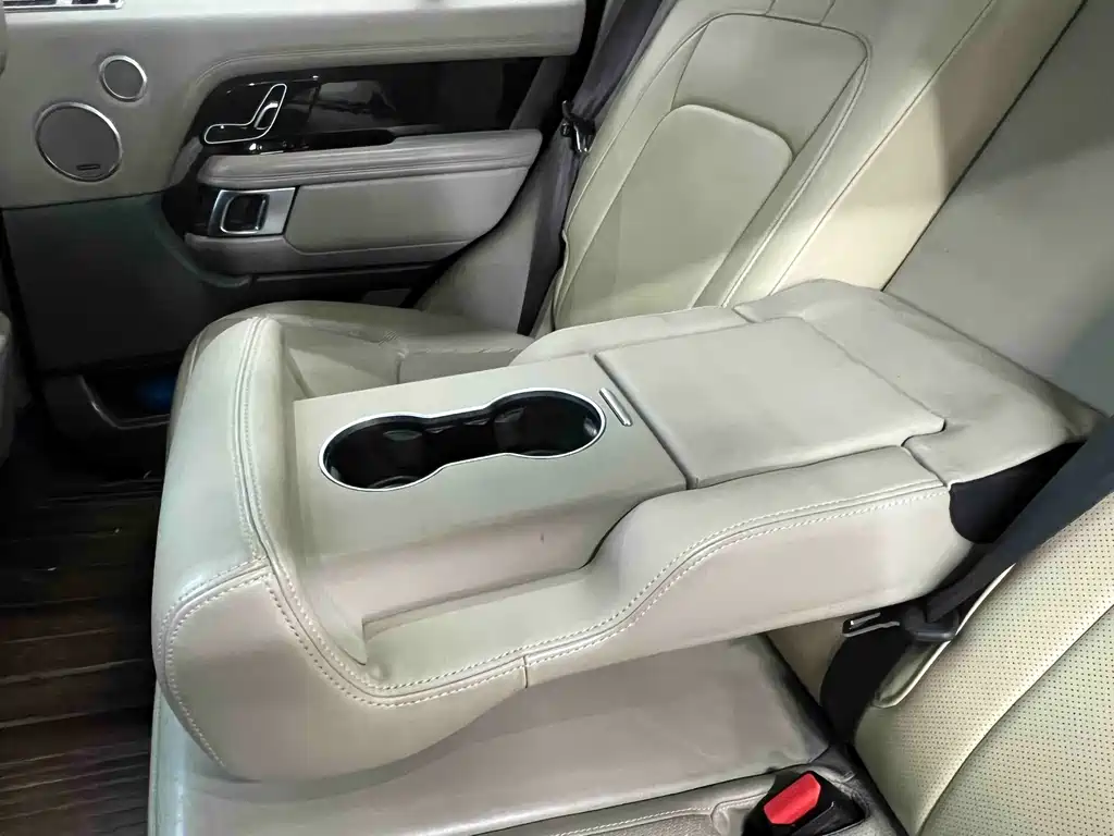 Land Rover Range Rover 2018 — фото 15