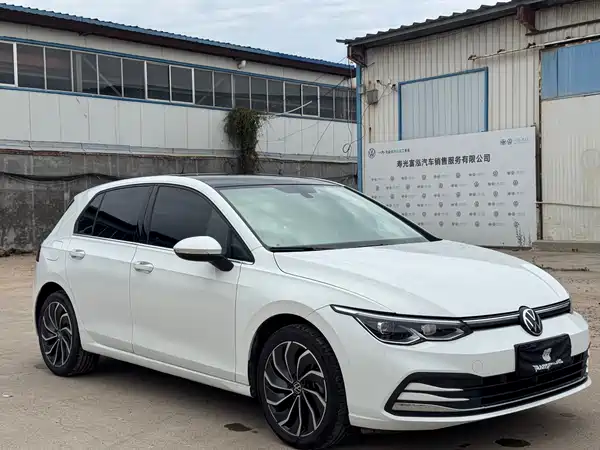 Volkswagen Golf 2022