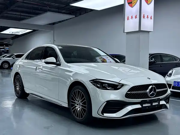 Mercedes-Benz C-Class 2022
